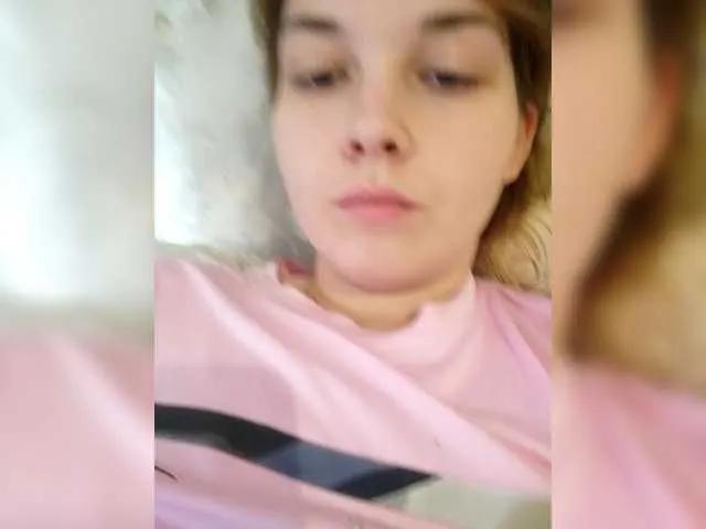 FoxyLoVe25 on BongaCams