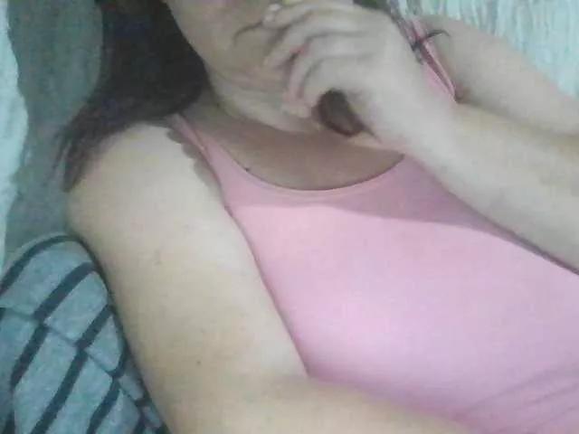 LaraXXX33 on BongaCams 