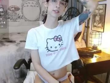 _ravencoxx_ on Chaturbate