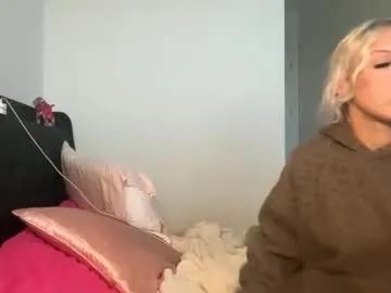 alexajefferies — booty teaseee #18 #innocent #brunette [800 tokens remaining]