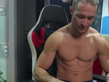 axel_fairchaild — Flexing Naked and Oil [195 tokens left] #lovense #bigass #anal #cum #muscle