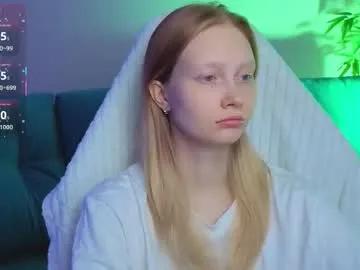 bjliki — TOPLESS AND PLAY WITH TITS [222 tokens left] #18 #anal #teen #bigass #natural #lesbian