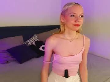 blondagent on Chaturbate