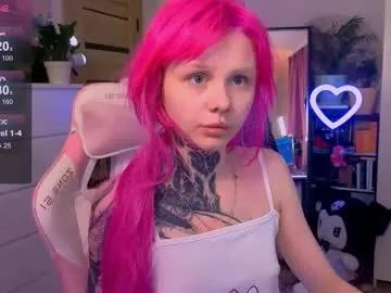 britney_lynch — GOAL: pinching naked nipples [81 tokens remaining] and I know you can't undress me #couple #lesbian #teen #young  #18