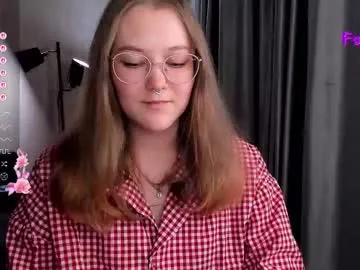 bubble_bunny — suck fingers [104 tokens left] #teen #smalltits #petite #lovense #18