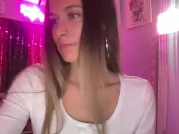 calibarbie24 — flash 150 tokens , stand up 85 tokens, c2c 60 tokens, snap 500 tokens , pm 40 tokens , toy in pussy 350 tokens