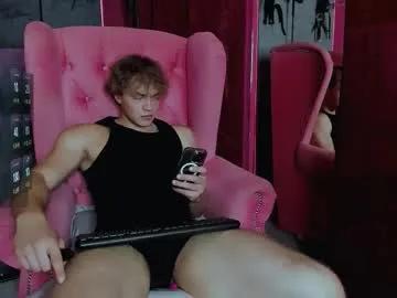 chase_muscular on Chaturbate