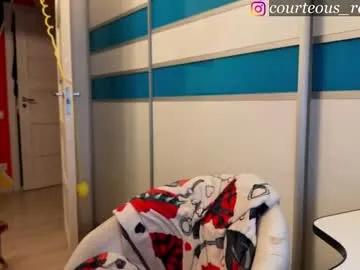 courteous_raspberrrry on Chaturbate