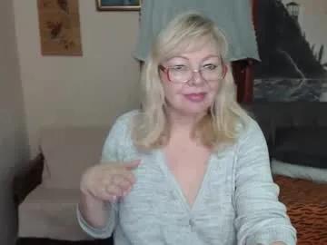 evelynloveshy's avatar