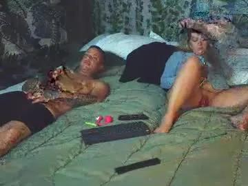 fillmeupmama on Chaturbate 