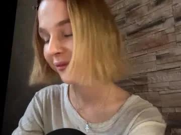 gigikray — Goal - It's time for a cute hug  My name is Molly #new #18 #shy #teen #young [15 tokens remaining]