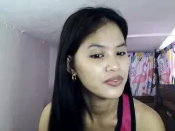 girlxfromxph — #hairy #pinay #morena  @goal [594 tokens remaining]