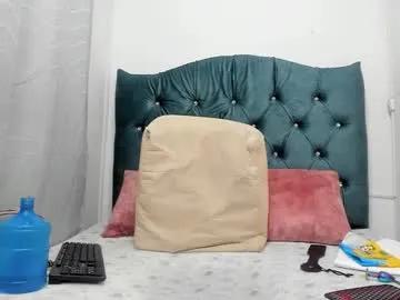 hanna_hornyx20 — Hanna_hornyx20's room #pregnant #curvy #milk #pinay   #ebony