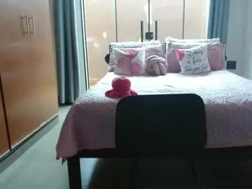 hot_wiffe on Chaturbate