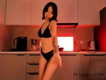 jenny_meoww — Nightclub toilet fuck ?? #asian #teen #skinny #young #18 [200 tokens to goal]