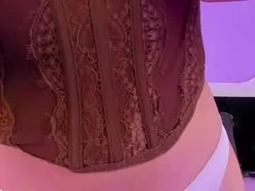 julieta_cortes__ on Chaturbate