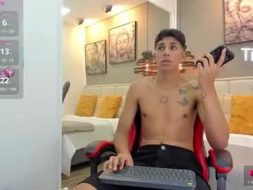 kieran_derek — Make me moan! [25 tokens left] #fuckmachine #lovense #bigcock #cum #18