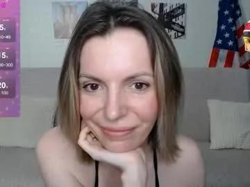 kiramartins_cat on Chaturbate