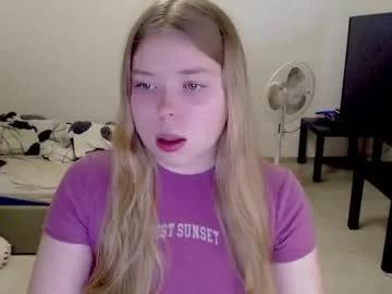 kitten_jenny01 — Take off my top #british #puffynipples #new #natural #bigboobs [990 tokens remaining]