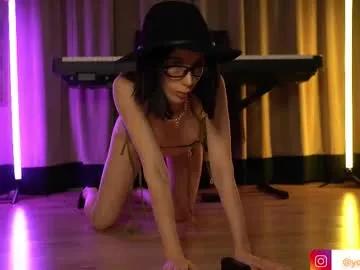 lady_nicolett — Good vibes start with a good conversation :) Patterns to make me squirt - 111 and 72 - Goal is : Flexibility show - splits, bends & flex.:) #mistress #muscle #joi #squirt #deepthroat