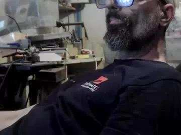 laltro33 on Chaturbate 