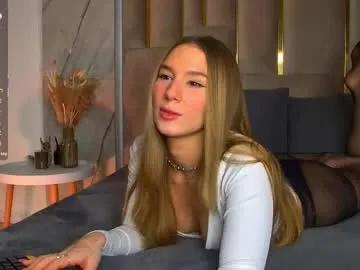 lesliemines on Chaturbate