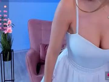 lullyfox on Chaturbate 