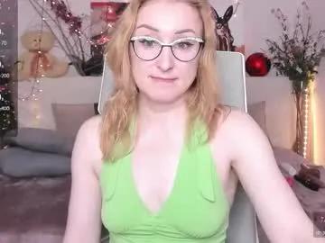 madissonkiss — #milf #pantyhose #c2c #stockings #squirt #smalltits