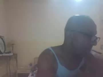 moment71200 on Chaturbate 