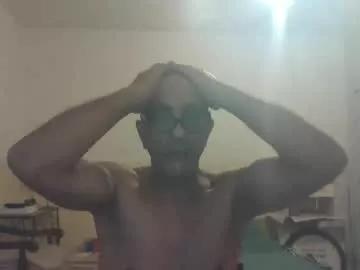 moment71200 on Chaturbate 