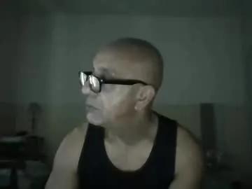 moment71200 on Chaturbate 