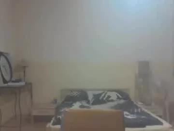 moment71200 on Chaturbate 