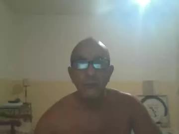 moment71200 on Chaturbate 