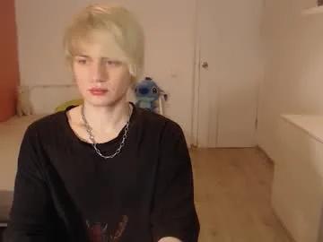 oliver_sweet_ — GOAL: cum cum cum [2400 tokens remaining] Welcome to my room! #21 #teen #young #smoke #twink