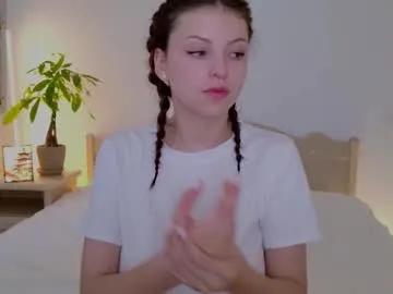 pusichka_ on Chaturbate