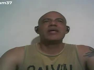 retlam37 — Retlam37's room #bigcock #bigdick #latino #master #smoke