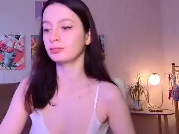 sensuallucy233 on Chaturbate 