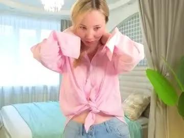 shylicious — Goal: Bite my lips and stare at you  Hi! I am Mary, just a #blonde #teen - #new here! Turned #18 and want to discover this place together and make it more #cute and hot  [2 tokens remaining]