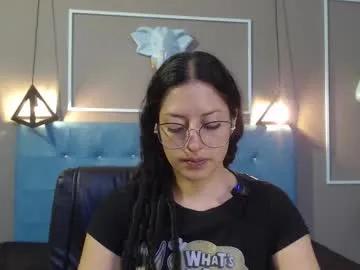 sofia_white3 — GOAL: Pants off [26 tokens remaining] Complete the objective!! Don't forget to follow me #fit #shy #domi #cum #lovense