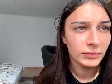 squirt_bunny77 on Chaturbate
