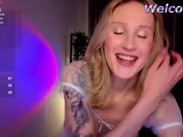 sweetnoisee — Goal: Get rid of my PANTIES! (make oil show closer) #new #skinny #smalltits #hairy #blonde [189 tokens remaining]