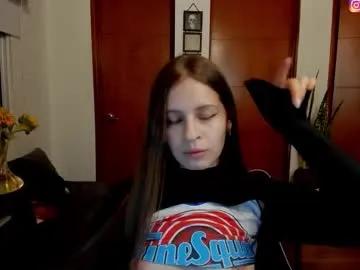 temptressweet — cum on tits and moan   #petite #braces #ass #lovense [199 tokens remaining]