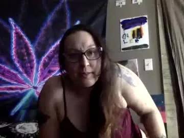 toochillcouple420 on Chaturbate 