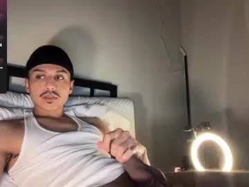 xmomentumx on Chaturbate 