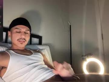 xmomentumx on Chaturbate 