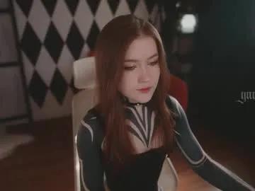 ynnenbrynn on Chaturbate