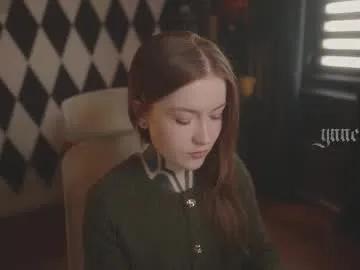 ynnenbrynn on Chaturbate