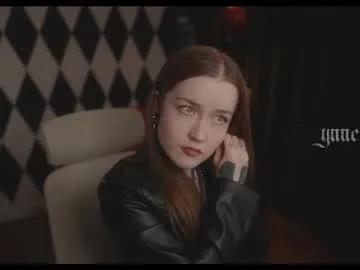 ynnenbrynn on Chaturbate