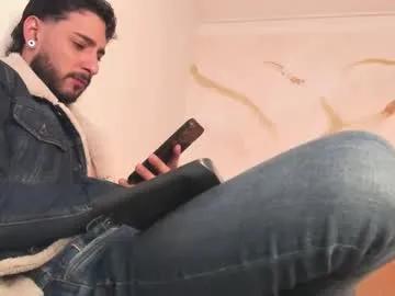 yulianpereira25 on Chaturbate