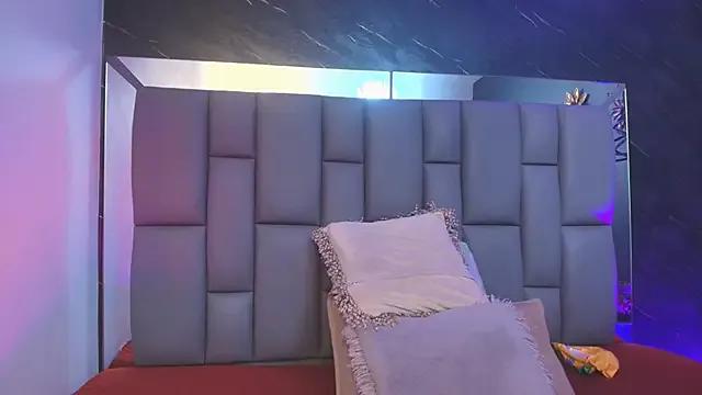 _MiaBrown_ on StripChat